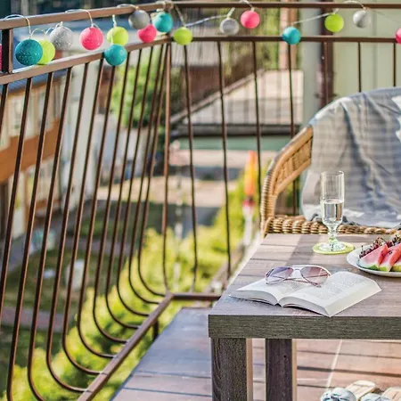 Awesome Apartment In Miedzyzdroje Апартаменты Мендзыздрое